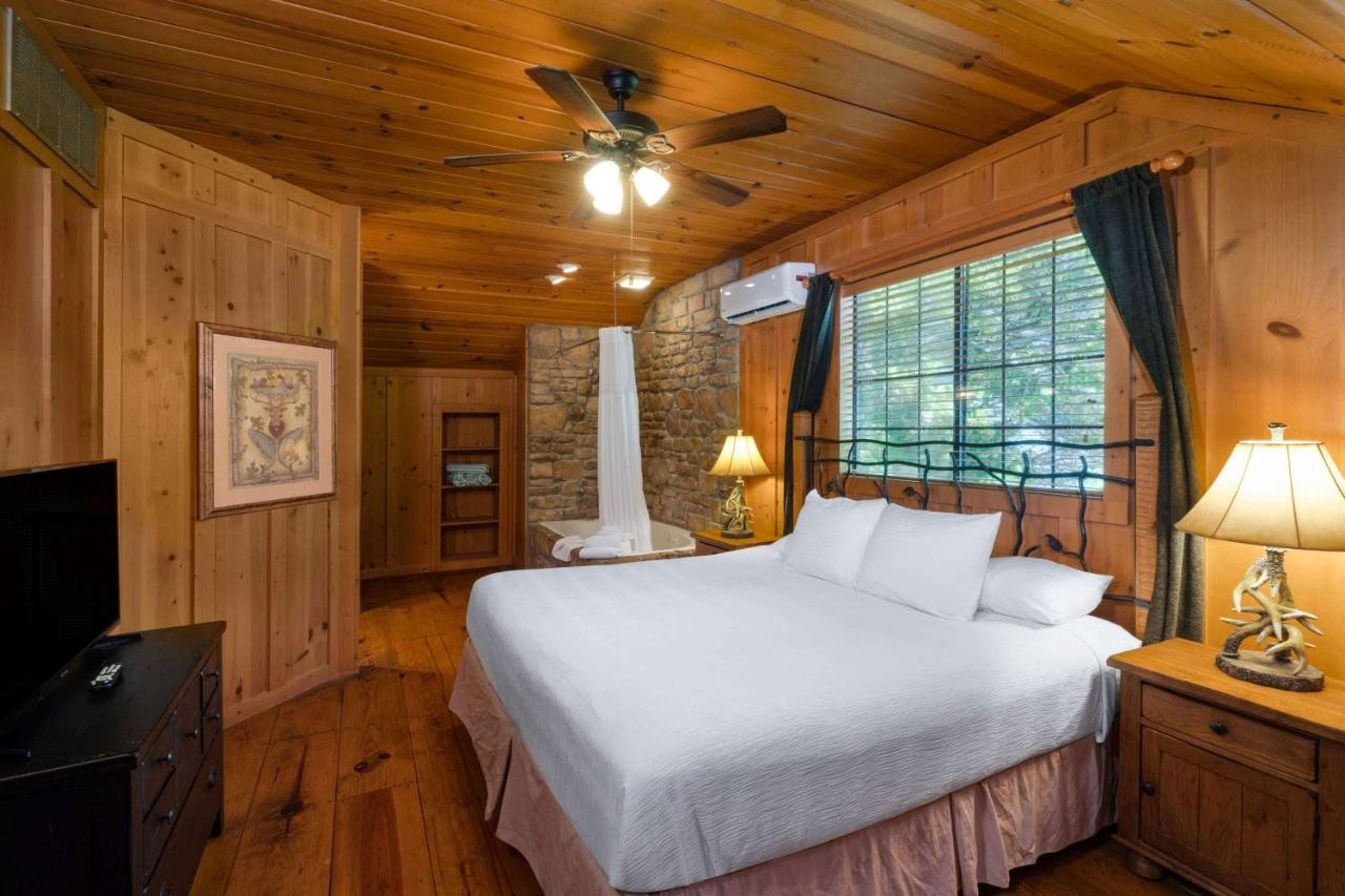 Cabins At Green Mountain, Trademark Collection By Wyndham Branson Exterior photo